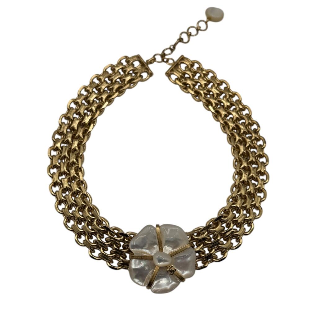 Chanel Mother Of Pearl Camellia Gold Choker/Necklace - Picture 8 of 10